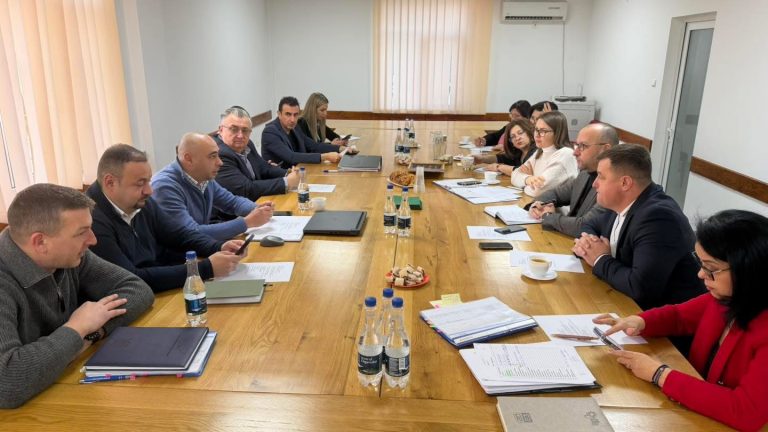 Pod educațional peste Prut: Parteneriat strategic între Holboca și Risipeni pentru modernizarea școlilor