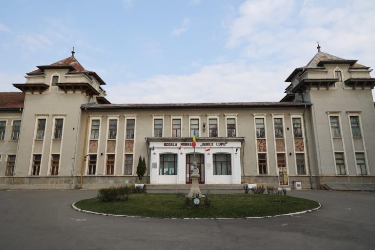 11 clădiri școlare modernizate la Iași prin „Școli sigure și sănătoase”.