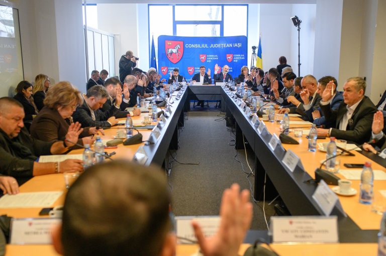 37 de proiecte adoptate în plen la CJ Iași: sănătate, aeroport, cultură, servicii sociale. Cum arată „portofoliul” unei administrații