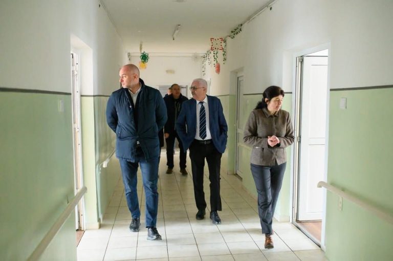 Închiderea centrului de la Hârlău marchează finalul unui model instituțional. Ce urmează pentru sistemul social din Iași